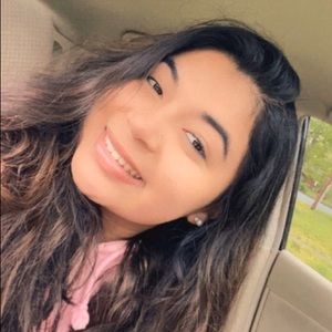 Meet your Posher, Xiomara